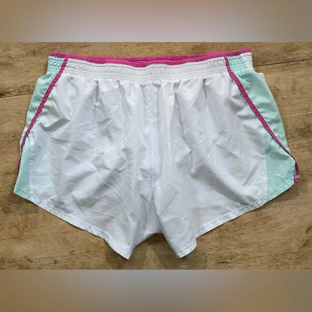 Nike Dri Fit Women’s Sz XXL White 10K Running‎ Shorts